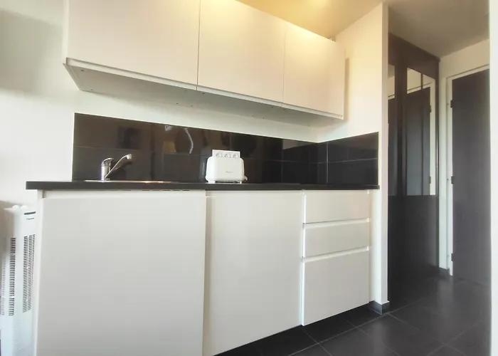 315, Port Venus Au Village Naturiste * Agde