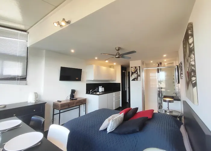 315, Port Venus Au Village Naturiste Apartment *